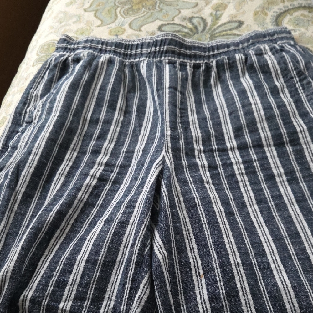Old Navy Blue and White Striped Wide Leg Pants